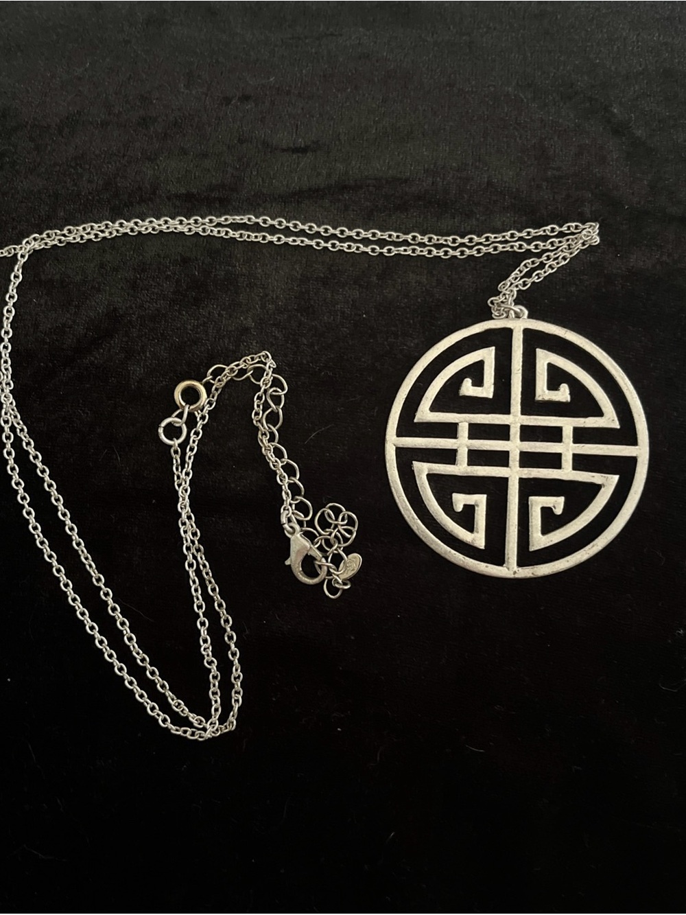 Silver Geometric Round Pendant Necklace - Unbranded
